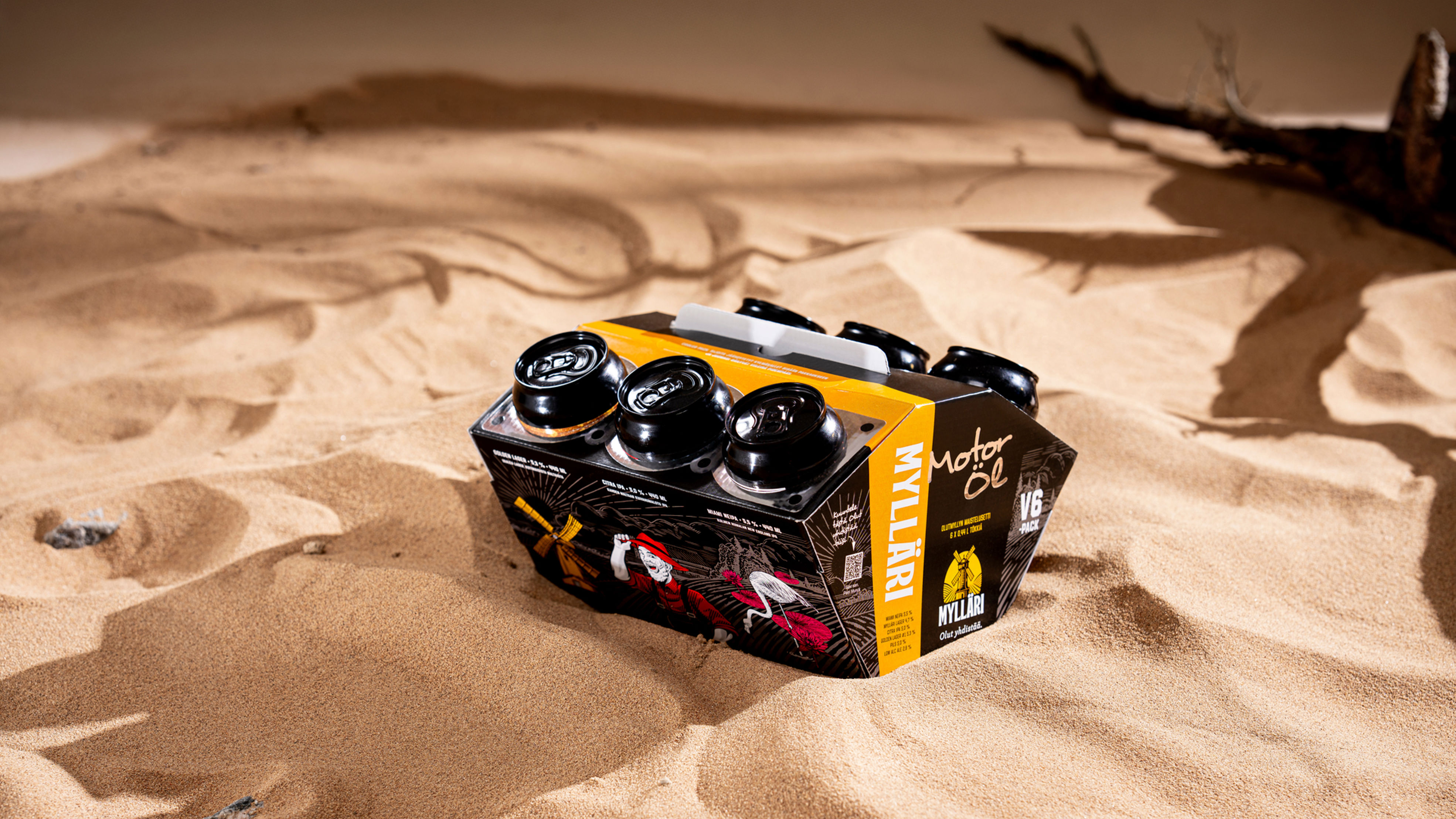 E‑flute corrugated carrier made with white kraftliner