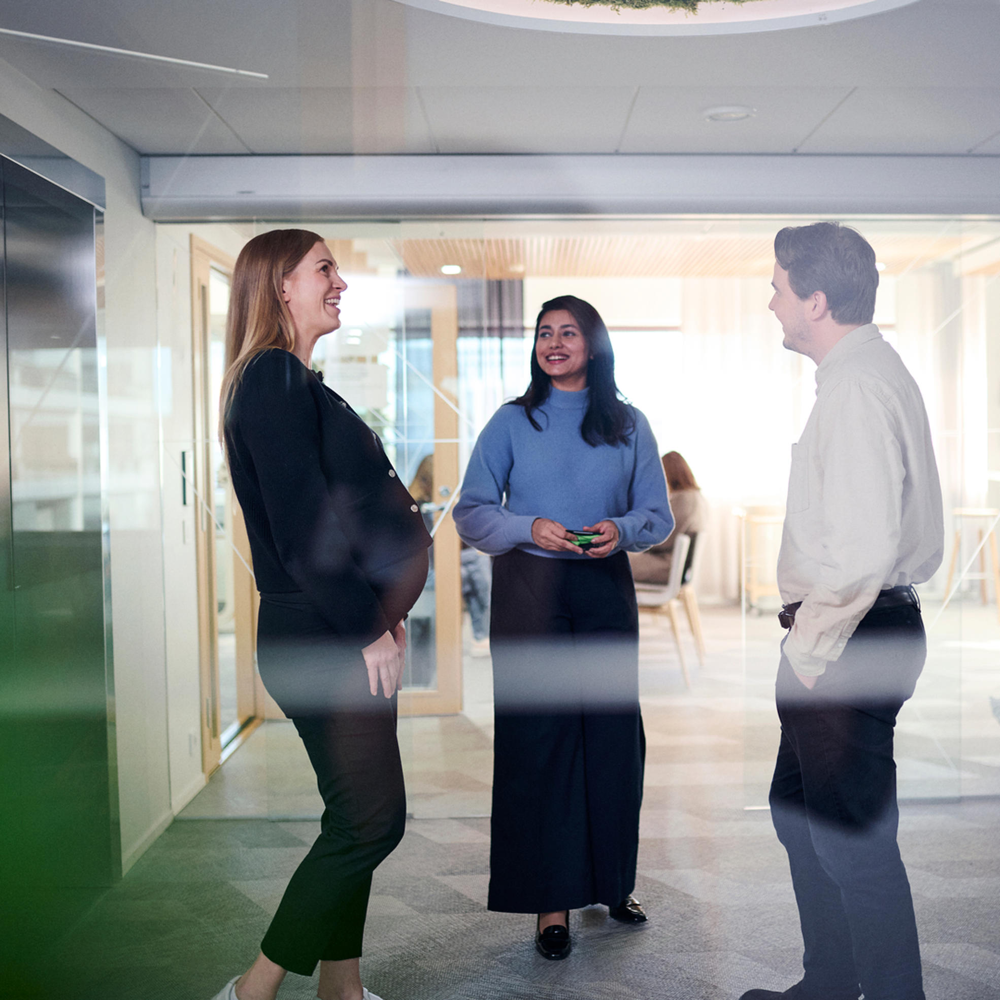 Metsä Group white-collar professionals collaborating at Espoo HQ