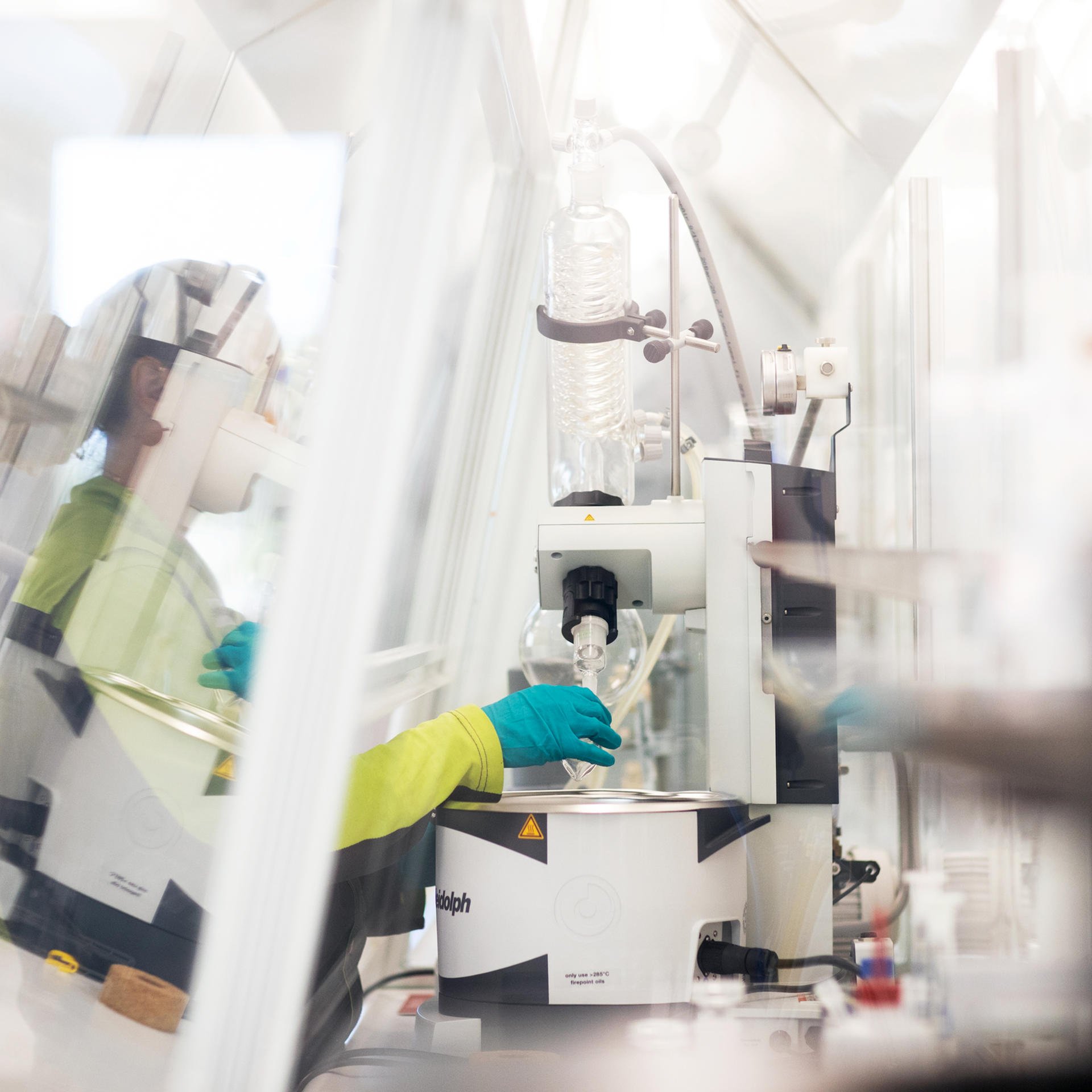 Metsa-Board-Excellence-centre-laboratory