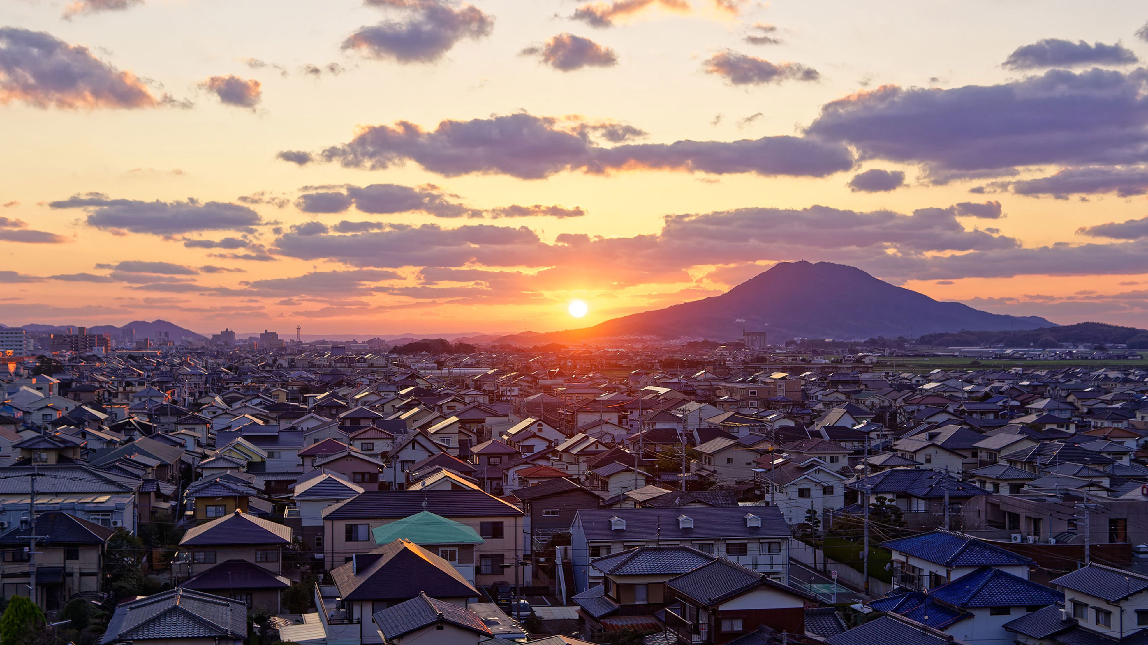 Mount Kayasan village in sunset