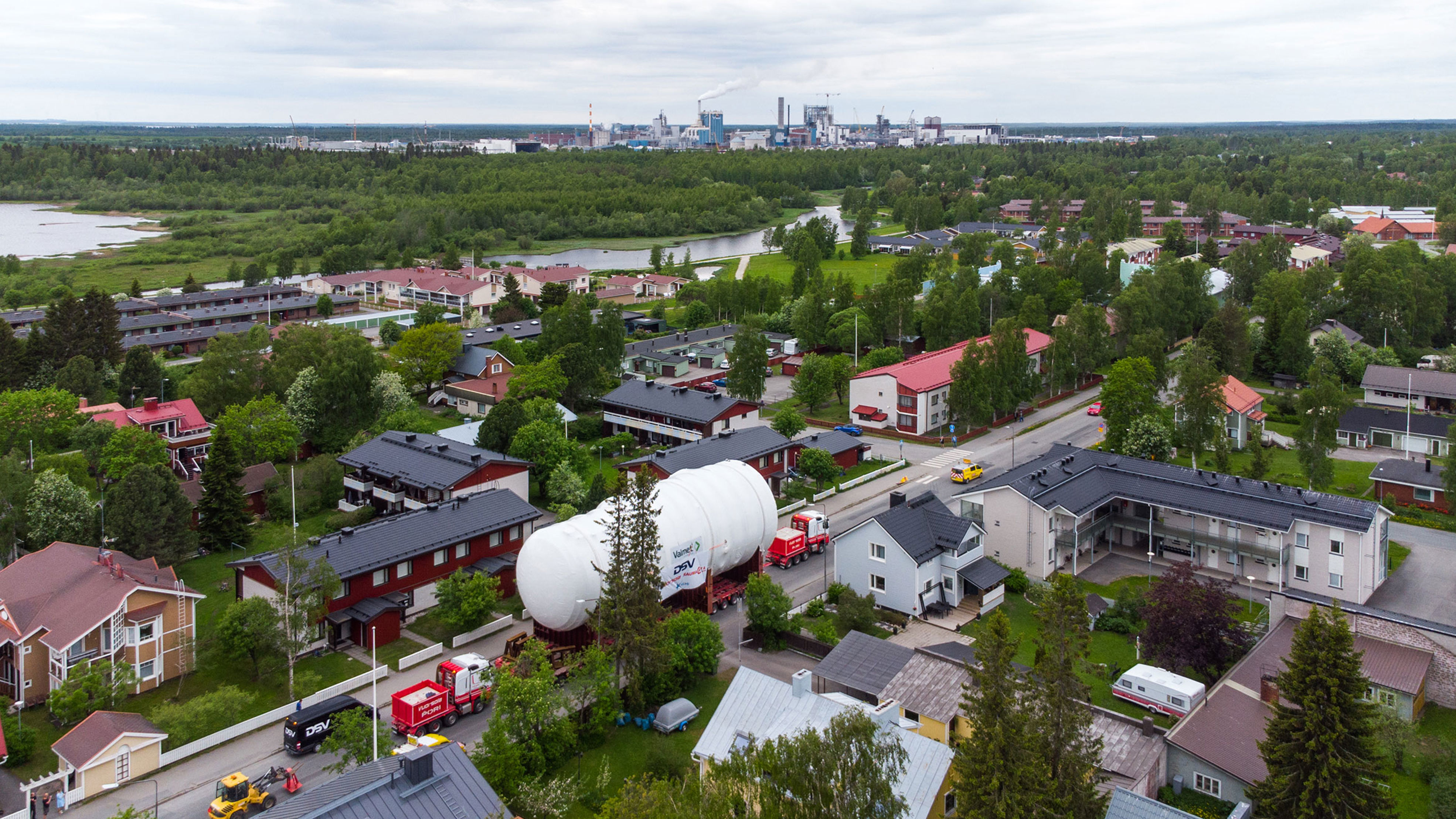 Erikoiskuljetus Kemin biotuotehtaalle