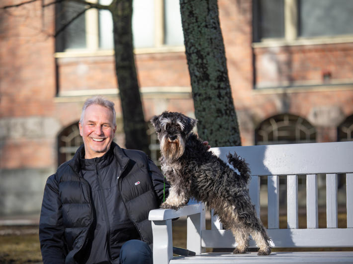 Skogsägare och hans hund