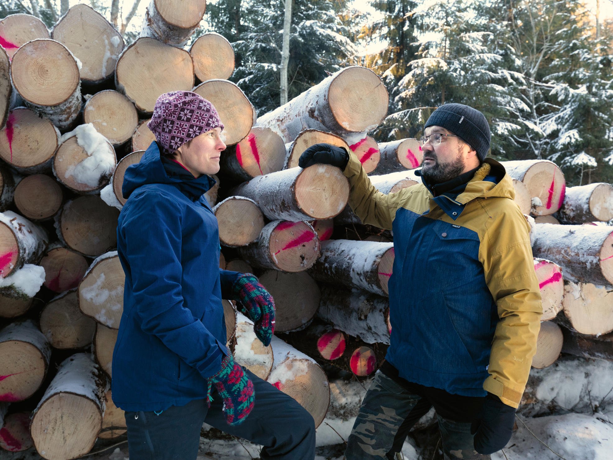 Metsänomistajat Katri Paananen ja Petri Niemelä